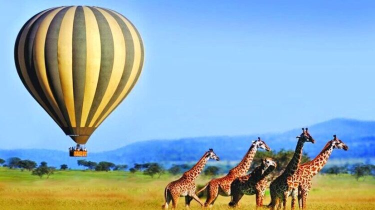 Hot air balloon flight in Serengeti