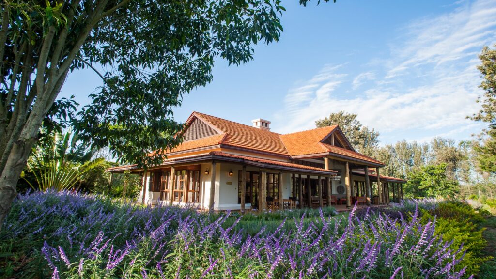 Legendary Lodge by Legendary Expeditions